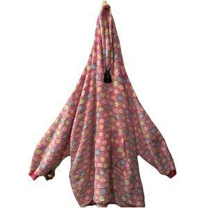 Throwzy Marlo Lorenz Wearable Blanket Hooded Pullover Flowers Adult One Size